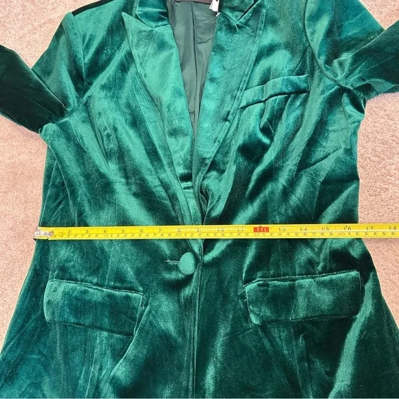 Fashion Nova Vienna hunter green velvet single breasted blazer pant suit set M - Picture 6 of 13